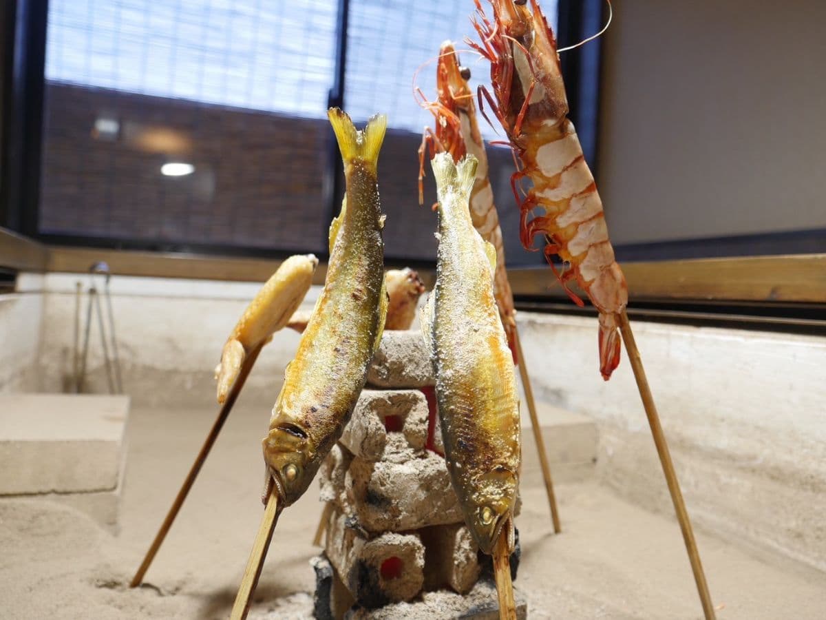 お得なセットメニュー_魚の串焼き・刺身セット